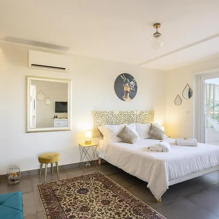 Appartement Penthouse With A Panoramic Rooftop In Trastevere With Seasonally Jacuzzi *