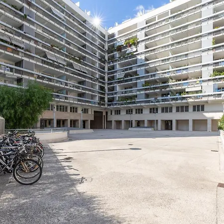 Penthouse With A Panoramic Rooftop In Trastevere With Seasonally Jacuzzi Appartement Rome